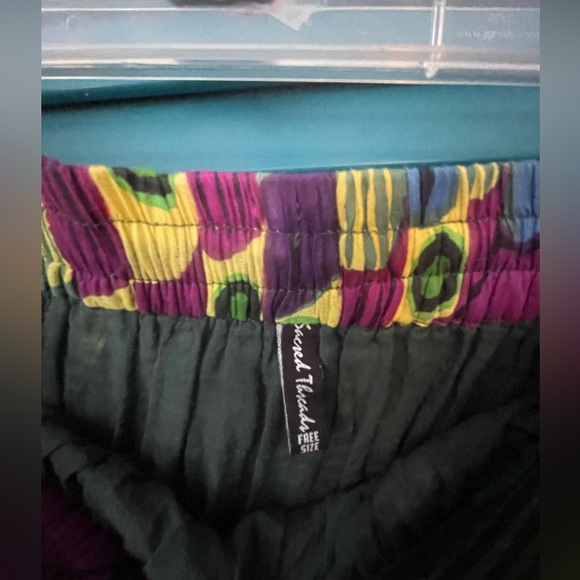 Flowy fun colorful maxi skirt - Picture 2 of 3